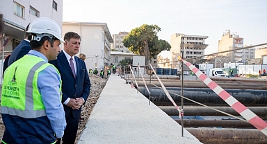 Başkan Tugay’dan Eşrefpaşa Hastanesi incelemesi