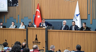 Başkan Tugay’dan tek soruluk “Esenyurt” yorumu