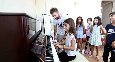 Bayraklı’da kültür-sanat kurslarına yoğun ilgi