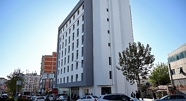 Bornova Belediyesinin ek hizmet binası tamamlandı ‘Daha güzel bir Bornova için çalışıyoruz’