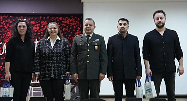 Burhaniyeli öğretmenler yemekte buluştu