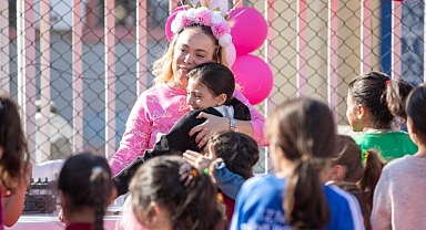 Büyükşehir Belediyesi’nden Basmane’de Çocuk Şenliği
