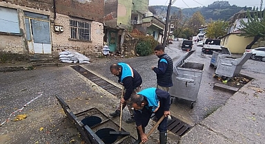 Büyükşehir ve MASKİ Ekipleri Siddetli Yağış ve Fırtınaya Karşı Sahada