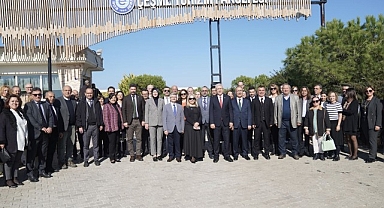 Çeşme Turizm Fakültesi Shipley-Altındağ Öğrenci Yurdu düzenlenen törenle açıldı