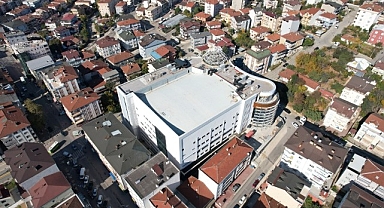 Derince’nin yeni belediye binası şekilleniyor