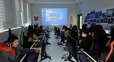 Dijital Ortamda Bilgi Güvenliği İçin ‘Siber Güvenlik Atölyesi’ Eğitimleri