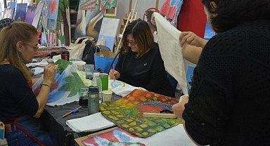 Egeli Gençler, Kumaşlarla Cumhuriyet'e Renk Katıyor