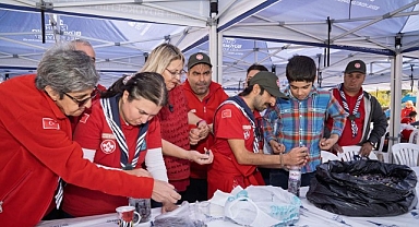 Engelli bireyler zeytin hasadı sayesinde sosyalleşti