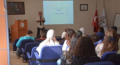 EÜ’de “Kurtuluştan Kuruluşa Ekonomi Politikası” konuşuldu