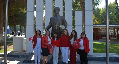 EÜ Hemşirelik Fakültesinden “Cumhuriyet Yürüyüşü -Kırmızı Beyaz Yürüyüş”