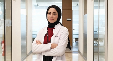 Güzel bir gülüş için diş pırlantasına ihtiyaç yok… Diş pırlantası kullananlar fırçalamayı ihmal etmemeli!