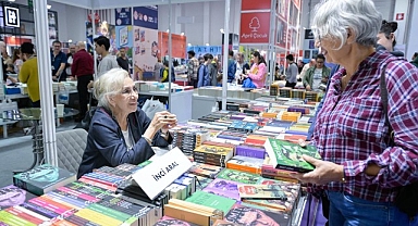 İZKİTAP hafta sonunda on binleri ağırladı