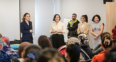 Karabağlar Çalıkuşu Semt Merkezi'nde çocuklar ve aileleri için bilinçlendirme etkinlikleri düzenlendi