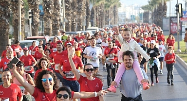 Karşıyaka 30. kez Ata’dan Ana’ya koştu! 