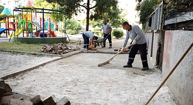 Karşıyaka Belediyesi 1 ayda 100’den fazla parkı bakıma aldı