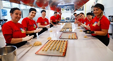 Karşıyaka’nın mutfağı lösemili çocuklar için üretti