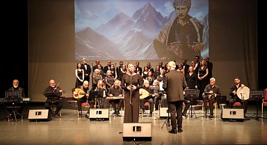 Kocaeli Büyükşehir Ata'yı sevdiği şarkılarla yad etti