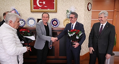 Muhtarlar, ‘Hasan Hoca’nın öğretmenler gününü kutladı