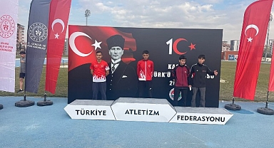 Nevşehir Belediyesi Gençlik ve Spor Kulübü sporcusu Mert Hanifi Odacı, Ankara’da yapılan Atatürk’ü Anma Koşusunda Türkiye ikincisi oldu.