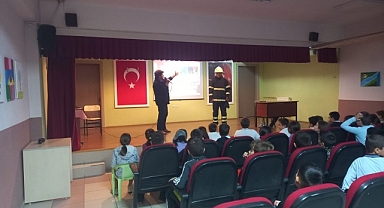 Öğrenciler itfaiyecilik mesleğini öğrendi