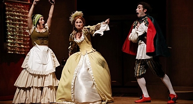 Şehir Tiyatroları Büyükçekmece seyircisine konuk oldu.