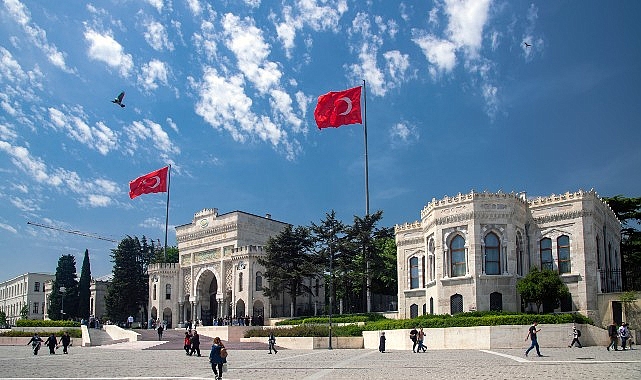 Üniversiteli İçin Yurt Az Kira Çok