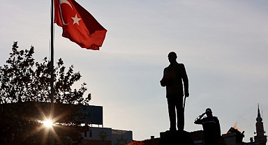 Urla’da saygı ve özlemle Atatürk'e vefa