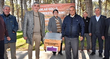 2 Bin Arı Kovanı Üreticiyle Buluştu