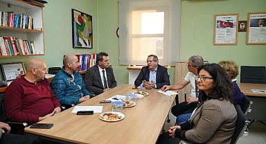 Ayvalık Kent Konseyi yeni yerine taşındı…
