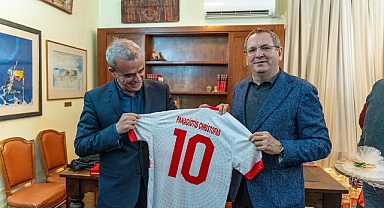Ayvalıkgücü Belediyespor, Aetos Lutron dostluk maçında Midilli Adası’nda karşılaştı.