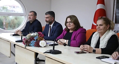 Başkan Gençay, Muhtarlarla Yıl Sonu Değerlendirme Toplantısı Gerçekleştirdi
