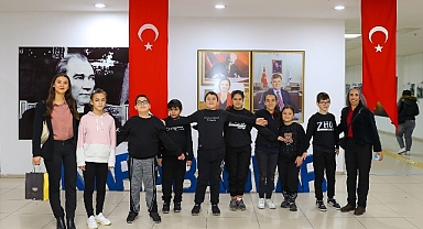 Başkan Kınay özel gereksinimli çocuklarla anlamlı günde buluştu