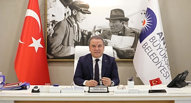 Başkan Muhittin Böcek'in Yeni Yıl Mesajı