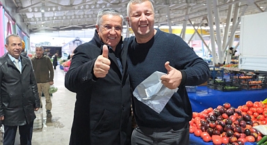 Başkan Topaloğlu’ndan pazar esnafına çorba ikramı