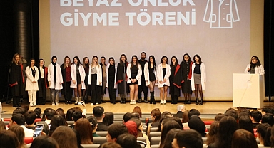 BİLGİ Sağlık öğrencileri beyaz önlüklerini giyerek mesleğe ilk adımlarını attı