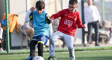 Buca Belediyesi’nin kış spor kurslarına büyük ilgi