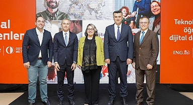 Dijital Öğretmenler projesiyle teknoloji ile güçlenen öğretmenlerle dijital dönüşüme destek
