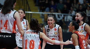 Eczacıbaşı Dynavit, ilk yarıyı galibiyetle tamamladı