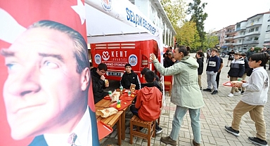 Efes Selçuk’ta Her Şey Çocuklar İçin: Öğrenci Otobüsü Büyük İlgi Gördü