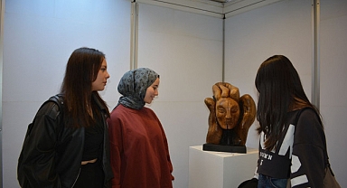 EÜ’de “Yüzleşme” heykel sergisi sanatseverlerle buluştu