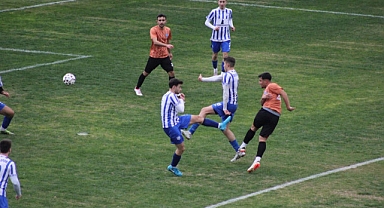 EÜ Spor Kulübü ve Denizspor yenişemedi