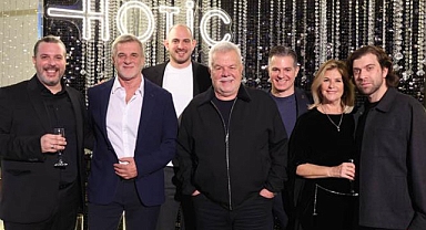 Hotiç ailesinden 'Friends And Family' temasıyla yeni yıl partisi
