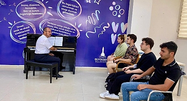 İzmir Büyükşehir Belediyesi yetenekli gençleri konservatuvar sınavlarına hazırlıyor