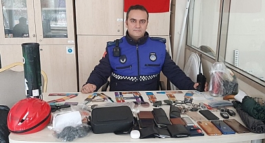 Kayıp eşyalar zabıtada sahiplerini bekliyor