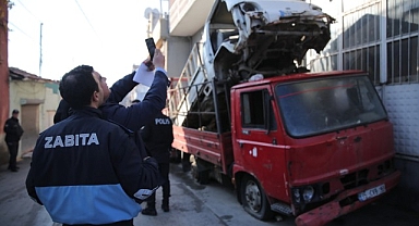 Konak zabıtasından hurdacılara ve hurda depolarına sıkı denetim