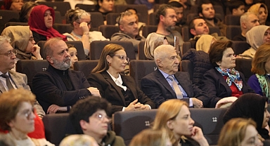 Mevlana aşkı salona sığmadı