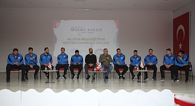 Nilüferli hentbolcular öğrencilerle buluştu