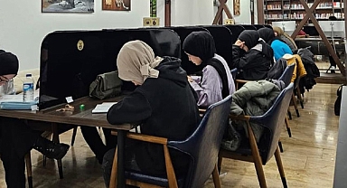 Öğrenciler Tyt Simülasyonunda Ter Döktü