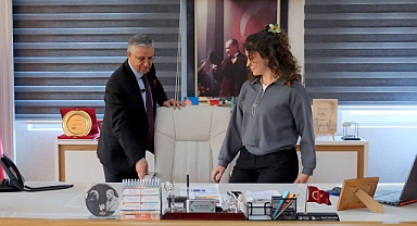 Öğrencilerden Başkan Topaloğlu’na teşekkür ziyareti