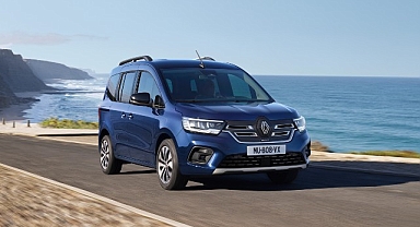 Renault, Yenilenen Hafif Ticari Ailesiyle Ticari Pazarında Atağa Geçiyor